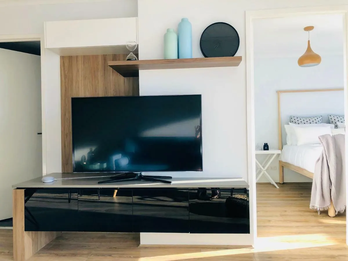 Apartment Staying Places - The Avenue Canberra